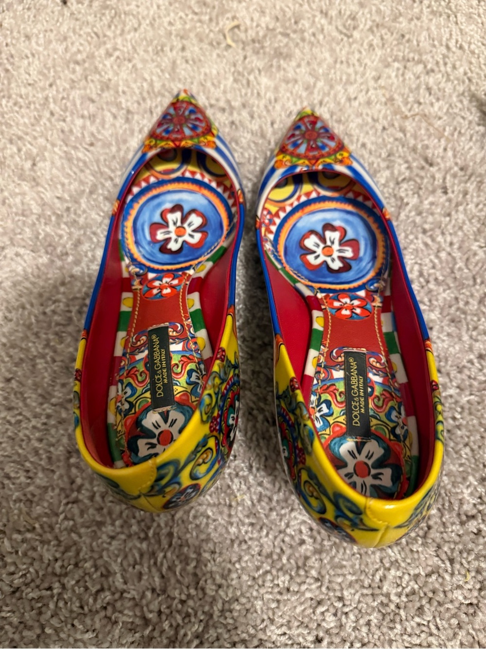 Dolce & Gabbana Carretto Siciliano Print Patent Leather Pumps
